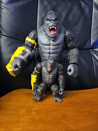 Giant Kong Action Figure 11" & 5" Godzilla x Kong with B.E.A.S.T. Glove 2024 - Afbeelding 9 van 15