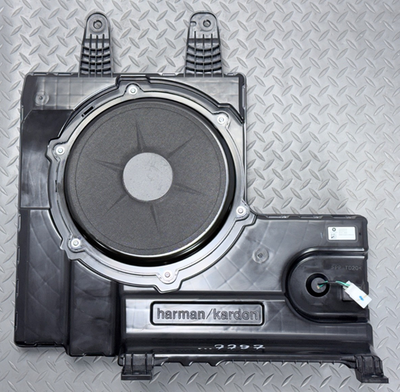 ✓ 19-26 RAM 1500 5th CREW CAB OEM Harman / Kardon SUB WOOFER REAR