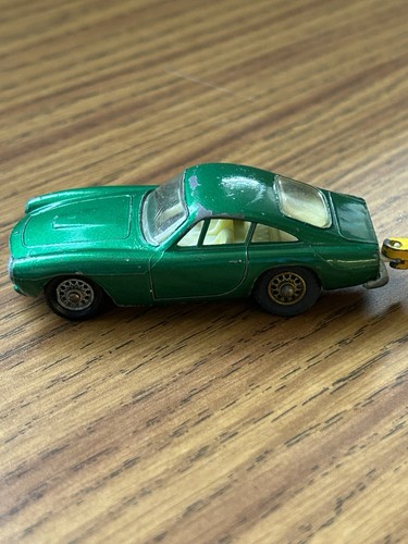ORIGINAL VINTAGE LESNEY MATCHBOX # 75 FERRARI BERLINETTA WITM MOTORCYCLE TRAILER - Picture 4 of 7