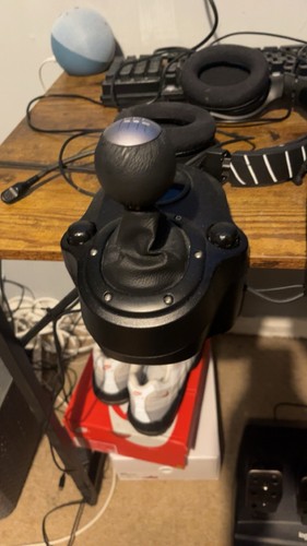 logitech g920 steering wheel and shifter - Picture 4 of 6