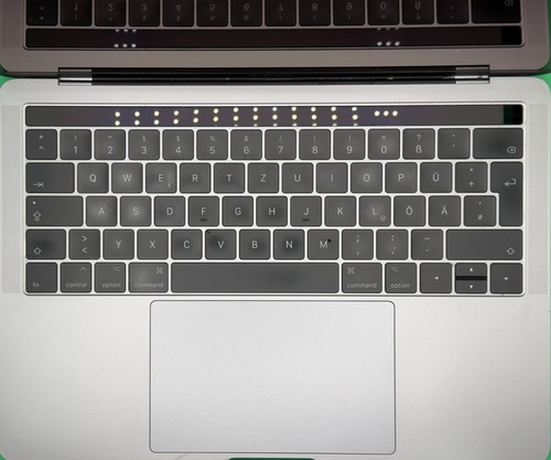 MacBook Pro 13” (Mi-2017) – (Touch Bar) – i7 3,5 GHz – 16 Go – 512 Go – QWERTZ - Picture 15 of 17