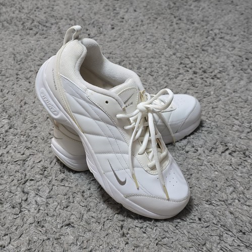 Nike Shoes Womens 10 Airliner Athletic Lace Up Sneakers White Gym Nikewalk