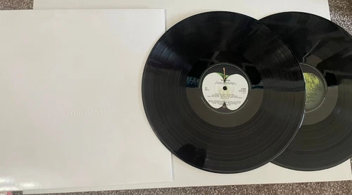 The Beatles – The White Album Double Vinyl LP Embossed 2018