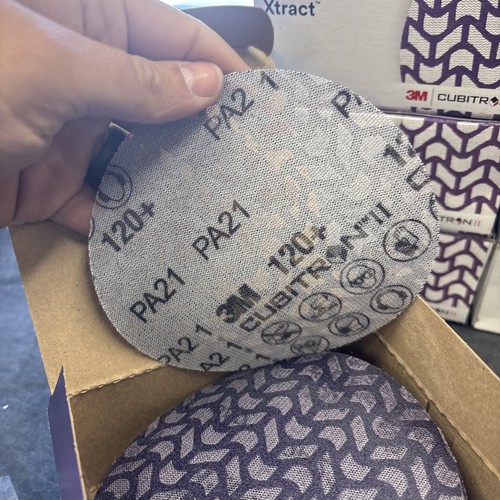 3M Xtract Cubitron II Netzscheibe 710W 120+ Körnung 66534 50 Stück x 8 400 Stück insgesamt - Bild 4 von 4