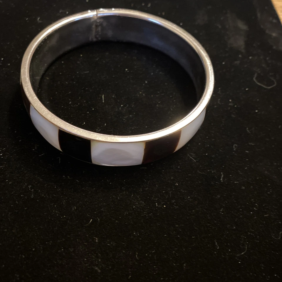 贝壳手镯海贼王手链黑白镶嵌银色 — 第 4/4 张图片