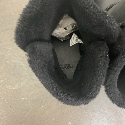 Botas deportivas UGG Aika de cuero negras para mujer talla 10 con hebilla de forro de piel de oveja de EE. UU. - Imagen 7 de 18