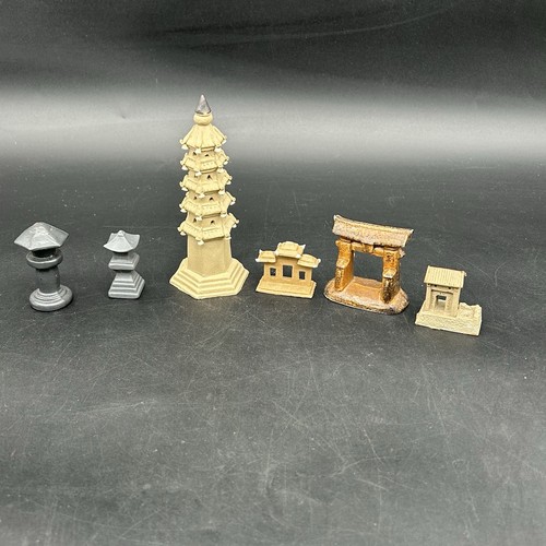 Chinese Temple Clay Tower Pagoda Statues - Lot of 6 - Plant Decoration - Picture 6 of 11