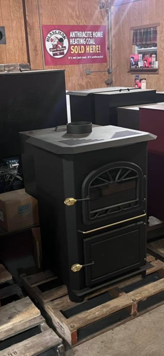 stoves channel Leisure Line Pioneer Coal Stove-- Top Vent 90,000BTU