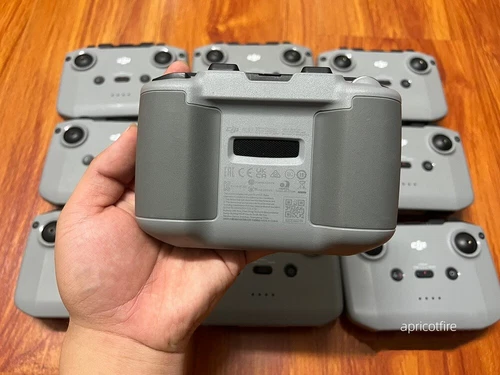 DJI RC231 Remote RC-N1 for Mavic 3/Mini 2/Mini 3 Pro/Air 2/Air 2S/Mini 4k - Picture 4 of 7