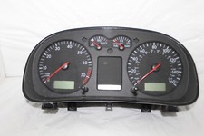 Speedometer Instrument Cluster 01 VW Jetta Dash Panel Gauges 95,062 Miles