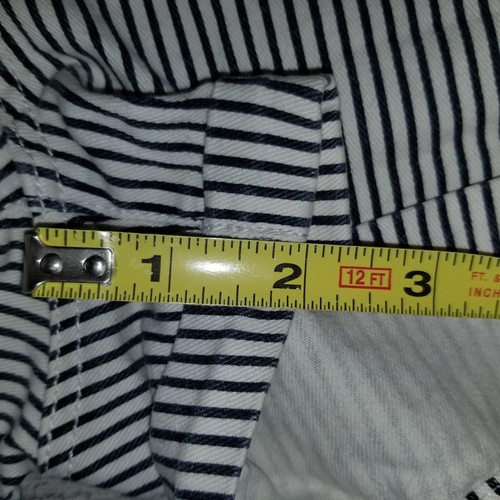 H&M Womens Shorts Size 4 Black Striped Stretch Denim Mid Rise Cuffed Chinos - Picture 7 of 9
