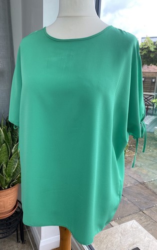 Ladies Cold Shoulder Green Blouse Size 16 - Picture 4 of 14