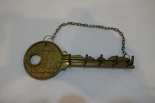 Vintage Brass Key Shaped   Wall Mounted 5 Hook Key Holder Rack Solid Brass