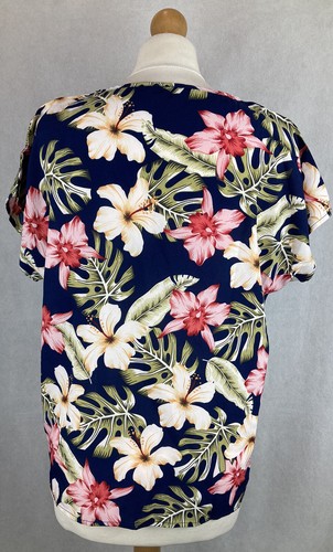 Shein Women’s Multicoloured Floral Print Boxy Short Sleeve Top L UK12/14 105 - Imagen 6 de 10
