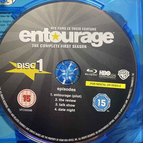 Entourage: The Complete First Season (Blu-ray Disc, 2-Disc Set) British Import - Picture 3 of 4