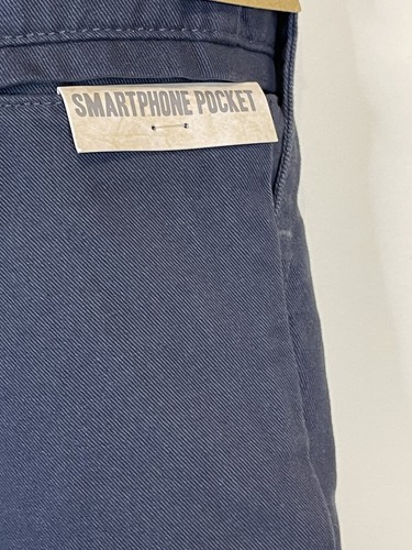 Dockers Size 44 Navy Blue Flat Front Shorts Smartphone Pocket Mens NWT - Picture 5 of 8