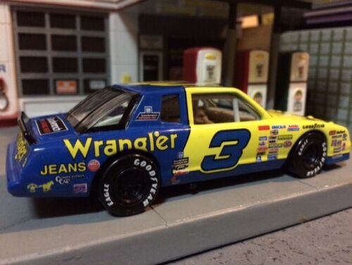 Dale Earnhardt #3 1987 Chevrolet Monte Carlo Aero Coupe 1:43 Scale - Picture 2 of 4