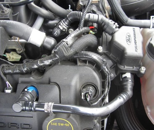 2011-2014 F-150 5.0L OEM Ford Performance M-6766-A50 RH Engine Oil Air Separator - Foto 2 di 7