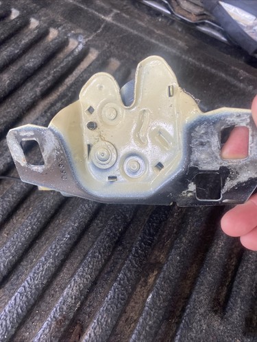 84 85 86 Cadillac Fleetwood Rear Trunk Latch - Bild 5 von 5