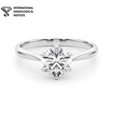 IGI Certified Round D/VS Lab-Grown Diamond Solitaire Engagement Ring Platinum