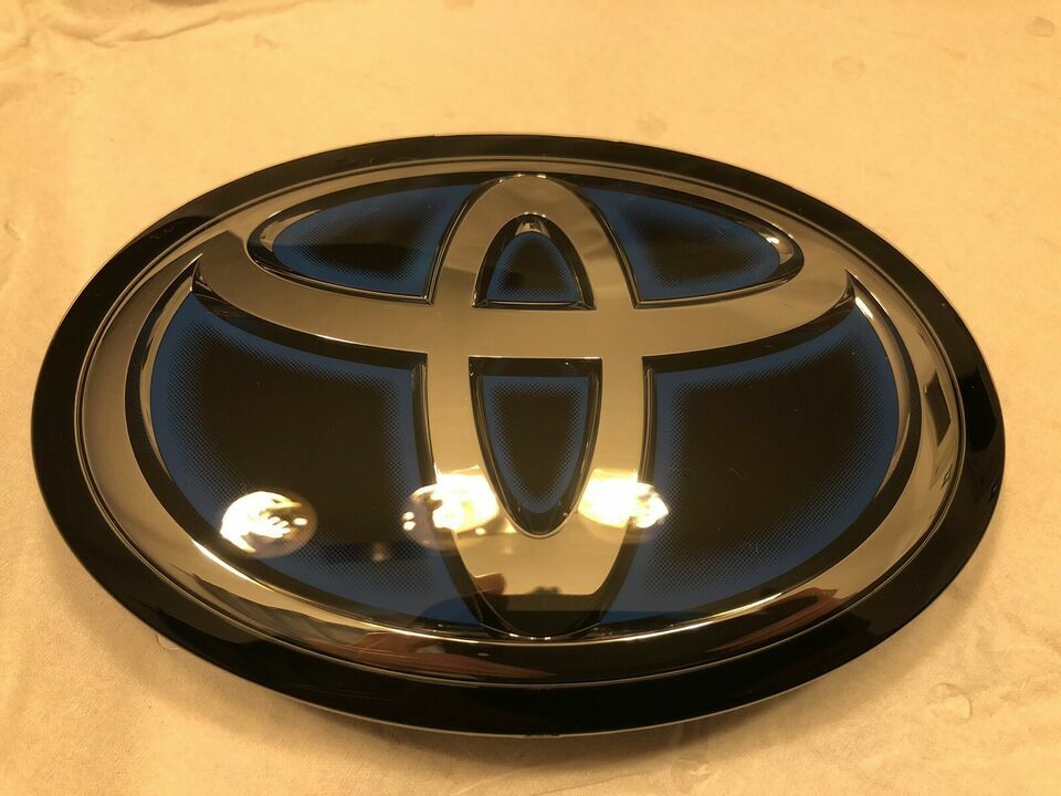TOYOTA LEXUS Genuine Blue Front Grille Emblem 90975-02136