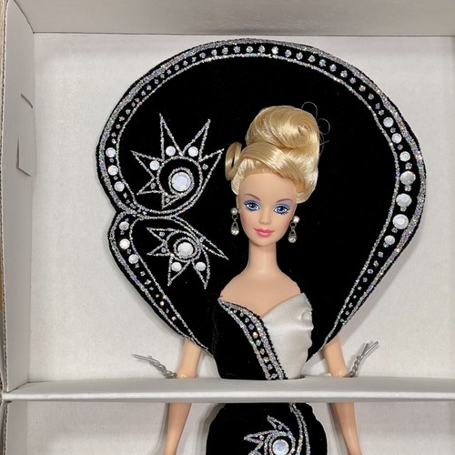 Diamond Dazzle Barbie Bob Mackie 1996 Crystal Rhinestones Bling Jewel Doll 15519 - Picture 9 of 9