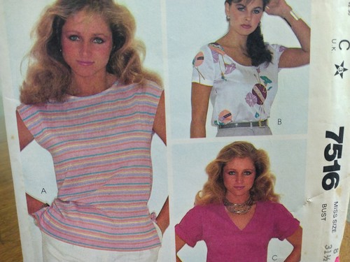 McCalls 7516 Schnittmuster Misses Shirts/Tops 3 Stile Gr. 8 Brustumfang 31 1/2 ungeschnitten - Bild 4 von 11