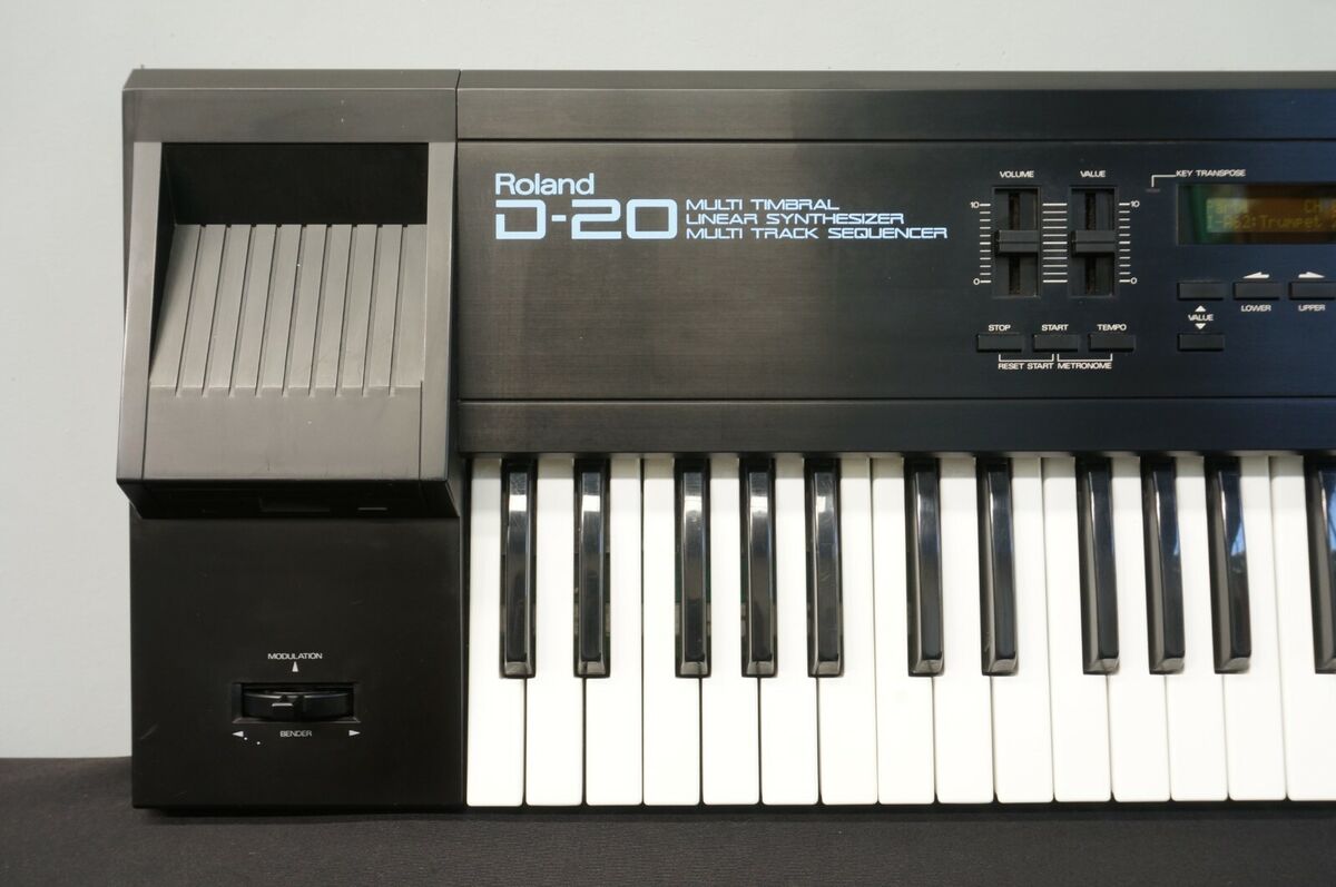 Roland D-20 Vintage Multi Timbral Linear Synthesiser W Roland D-20 Vintage Multi Timbral Linear Synthesiser W