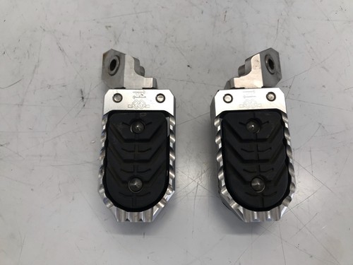 FUSSRASTENANLAGE AFTER MARKET BMW R 1250 GS 2019-2023 / FRONT RIGHT FOOTREST - Bild 5 von 17