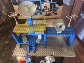 VTG LEGO Classic 493 Space Command Center NEAR Complete W/Box & Instructions 