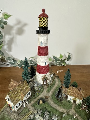 Danbury Mint Light House Mariner's Cove Lighthouse By Colin Gough - Picture 5 of 9