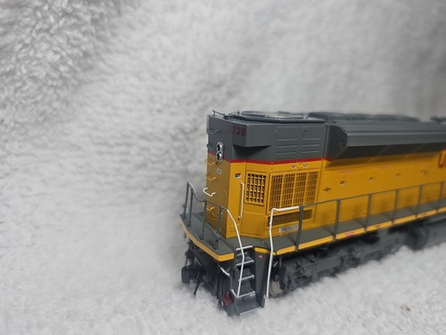 ATHEARN ATHG 27255 UNION PACIFIC SD90MAC ROAD NUMBER UP 3728 TSUNAMI 2 SOUND - Picture 12 of 13