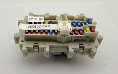 OEM 05-12 R51 Nissan Pathfinder Cabin Fuse Box Interior Relay Junction Block