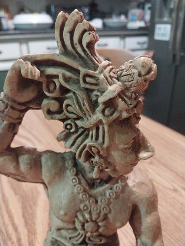 Vintage Aztec Shaman Chief Cast Resin Figurine Sculpture 9 Inches Tall Mexico - Picture 17 of 24