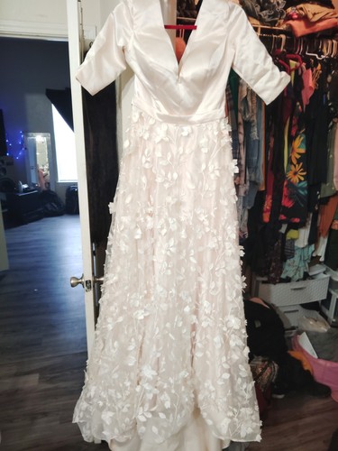 Savon London 3d Floral Wedding Dress - Picture 1 of 4