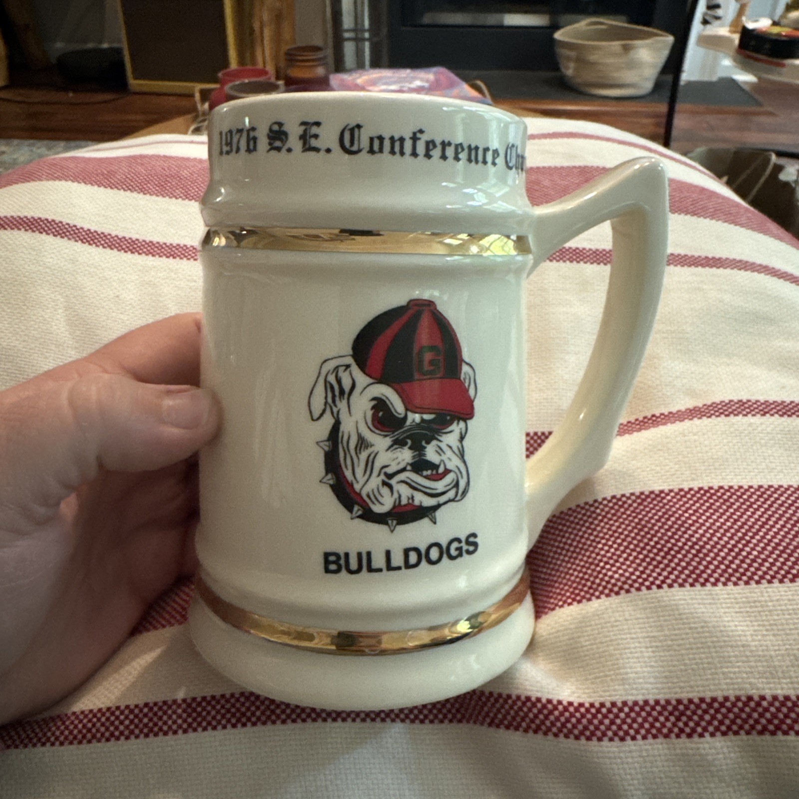 Picture 1 of 2