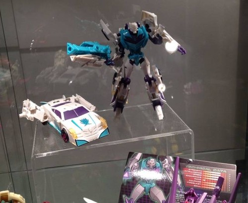 Botcon 2014 Pounce & Wingspan Souvenir Set Loose Complete - Picture 3 of 4