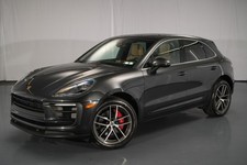 2022 Porsche Macan S 1-Owner Bordeaux Seatbelts & Guages