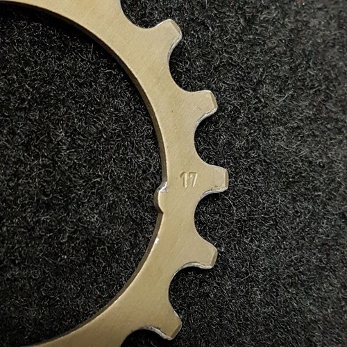 Pignon en Aluminium "MAILLARD ZA" 17d (Ref 128) - Picture 2 of 5