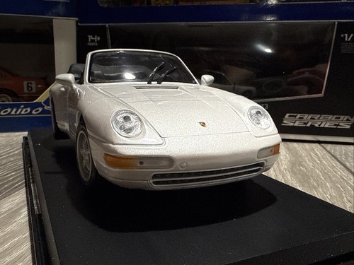 Porsche 911 Carrera White 1:18 Scale Maisto Special - All New - Picture 6 of 6