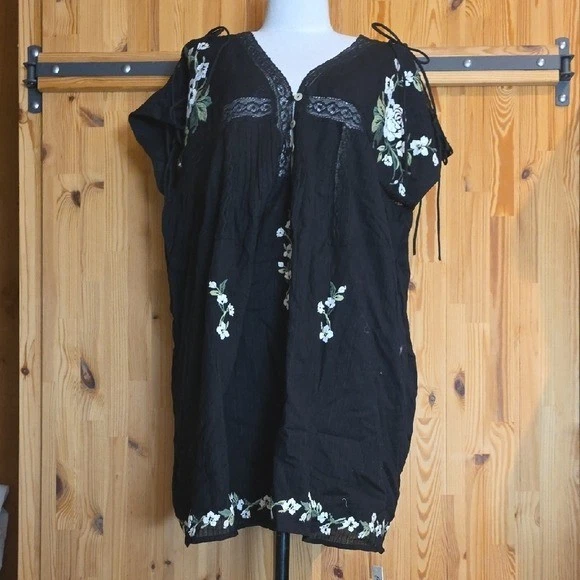 NWT FOR LOVE AND LEMONS JOLENE EBROIDERED COTTON BLACK MINI DRESS SIZE M - Image 4 of 4