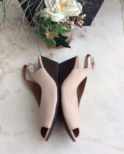 Clarks Brielle April hautfarben Leder Keilabsatz zehenfrei Fersenriemen Größe 8,5 M - Bild 8 von 10