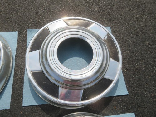 SET OF 4 1973 - 1987 CHEVY 4X4 DOG DISH 10 1/2" HUBCAPS C10 Truck Van 1/2 Ton - Picture 4 of 11