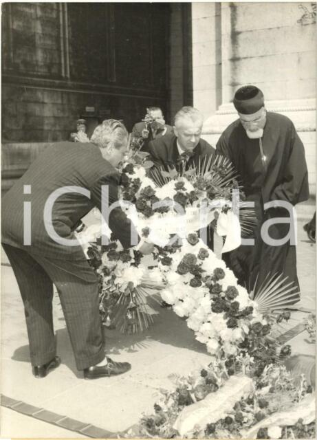 1959 PARIS Paul Pierre MÉOUCHI patriarche Antioche sur tombe du Soldat Inconnu