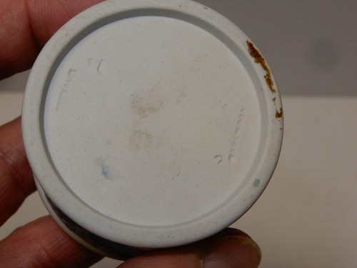 ANTIQUE WEDGWOOD LIGHT BLUE JASPER DIP INK WELL CA. 1891 - Picture 4 of 4