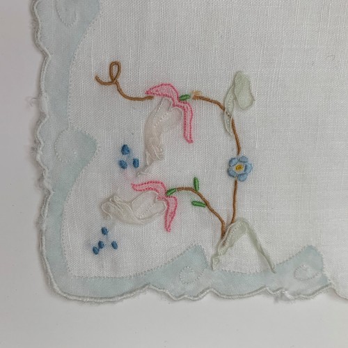 3D Embroidered Flower Bridesmaid Handkerchief Wedding Cottage Core Granny Vtg - Picture 3 of 3