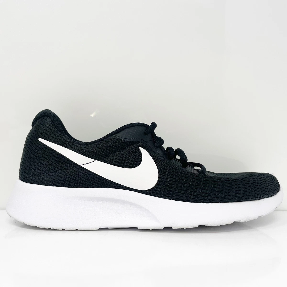 Nike women's hotsell tanjun se shoes