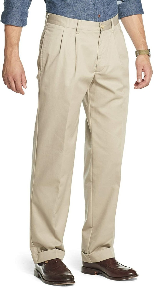 Izod chino hotsell pleated pants