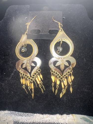 Vintage Artisan Earrings Peru Buffalo Horn Dangles Central American - Picture 2 of 2