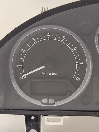 2005-2006 Land Rover LR3 Speedometer Instrument Cluster Assembly ID YAC500054 - Picture 3 of 18